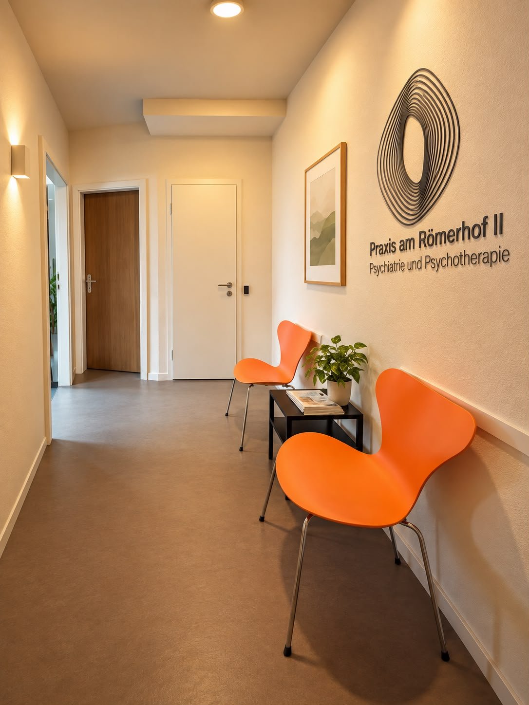 Waiting area of Praxis am Römerhof II — bright and modern